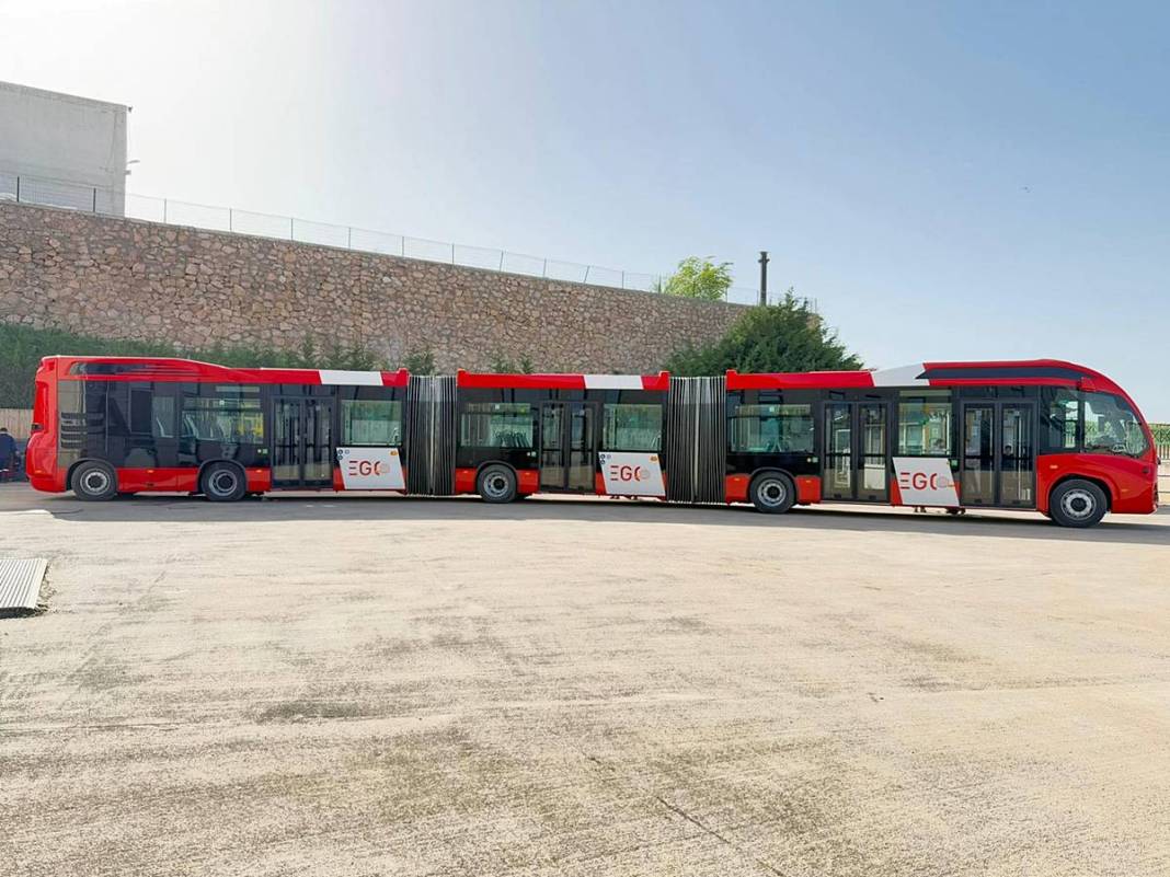 İlk metrobüs hattı Gölbaşı-Ulus arasında seferlere başlıyor: Araçlar gelmeye başladı! Ankaralılara hayırlı olsun 2